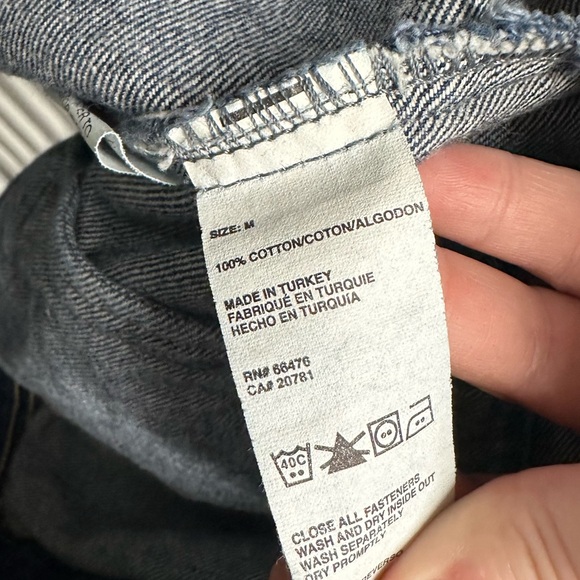 Tommy Hilfiger Woman’s Jean Jacket - Picture 4 of 4